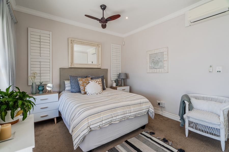 4 Bedroom Property for Sale in Simons Kloof Western Cape